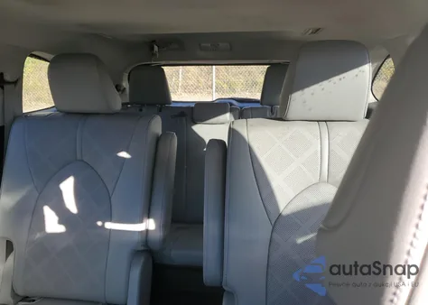 2021 Toyota Highlander Platinum z USA, uszkodzony, nr VIN 5TDFZRBH0MS148837